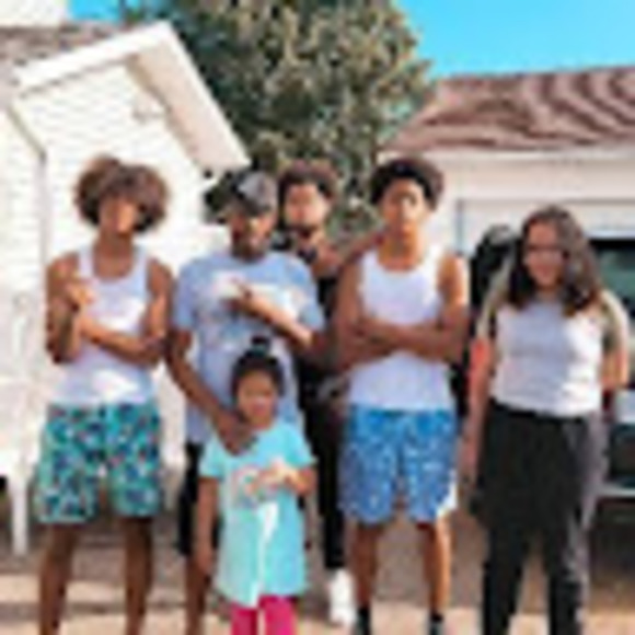 Meet your Posher, Andrea-e - Picture 1 of 1